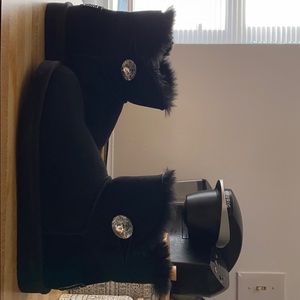 Black mini Bailey button  Ugg boots